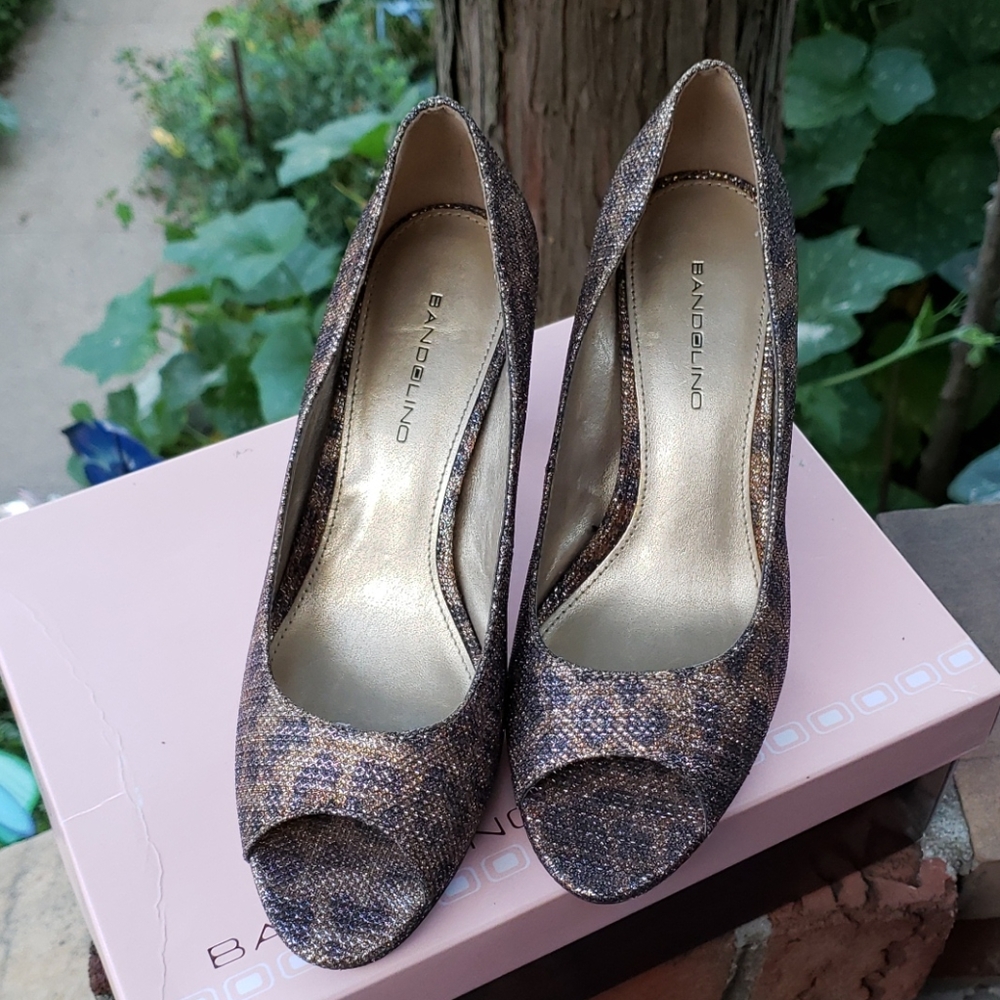 Bandolino Leopard Print Mid High Heels